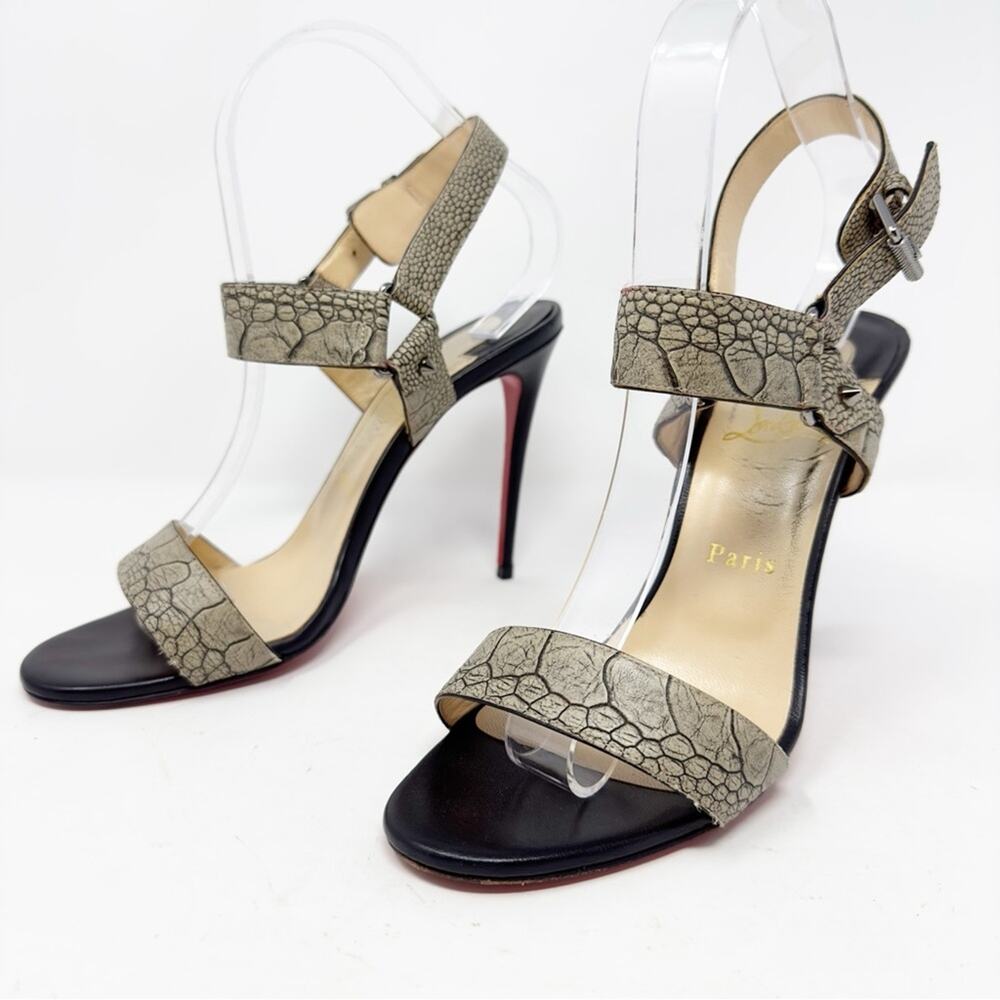 Christian Louboutin Sova Ostrich Heels Pumps Size 38.5